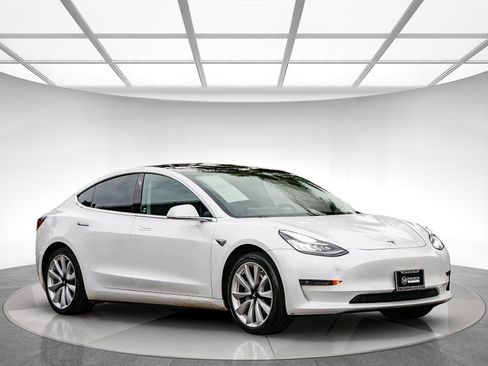 Used 2020 Tesla Model 3 Standard image 5