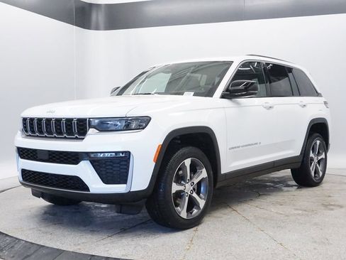 New 2026 Jeep Grand Cherokee Limited AWD/4WD image 2