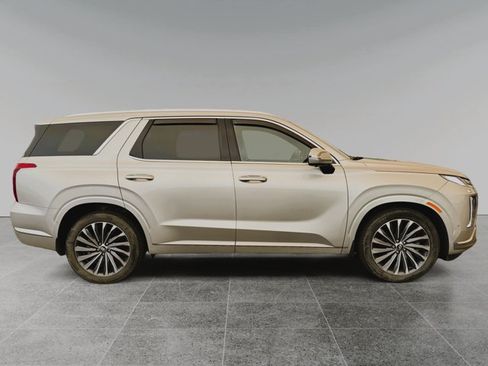 Used 2025 Hyundai Palisade Calligraphy AWD/4WD image 3