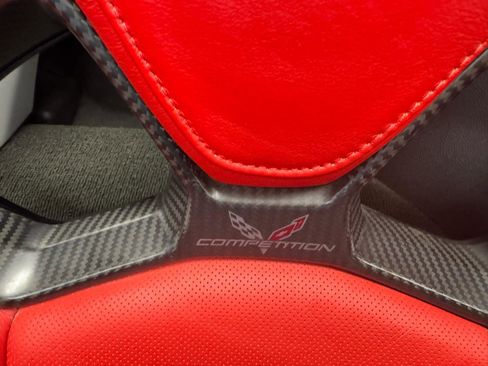 Used 2015 Chevrolet Corvette Z06 w/ 3LZ Preferred Equipment Group image 15