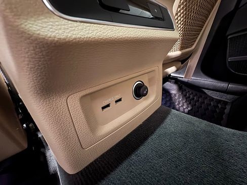 Used 2025 Audi Q5 2.0T Premium Plus w/ Premium Plus Package image 46