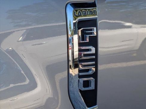 Used 2021 Ford F250 Lariat w/ Lariat Value Package image 4