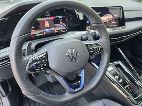 Used 2024 Volkswagen Golf R AWD/4WD image 21