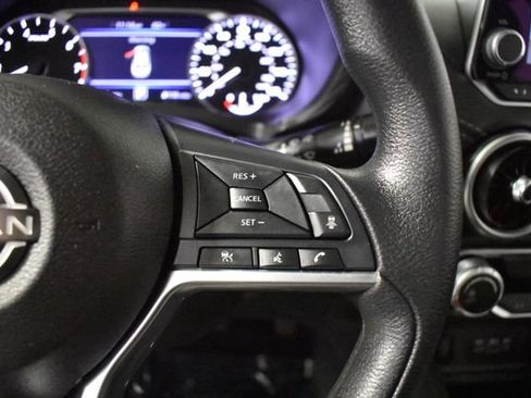 Used 2024 Nissan Sentra SV FWD image 16
