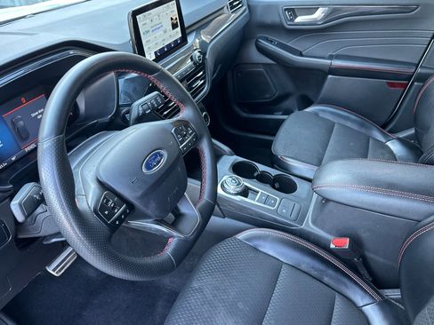 Used 2024 Ford Escape ST-Line Select image 10