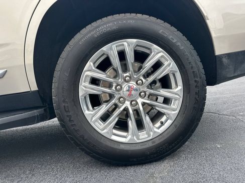 Used 2024 GMC Yukon SLT w/ SLT Luxury Package RWD image 20