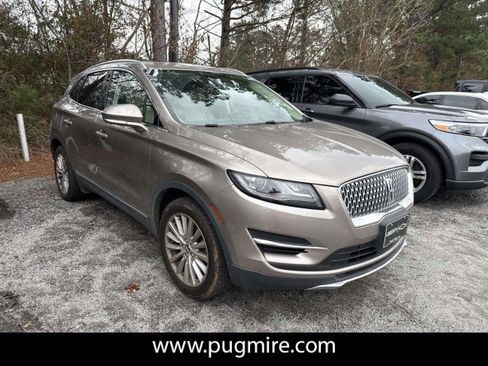 Used 2019 Lincoln MKC Premiere image 1