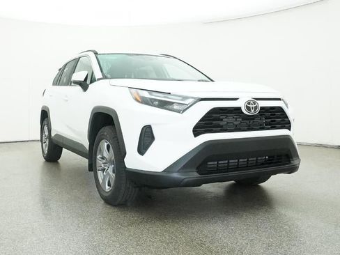 New 2025 Toyota RAV4 XLE image 22