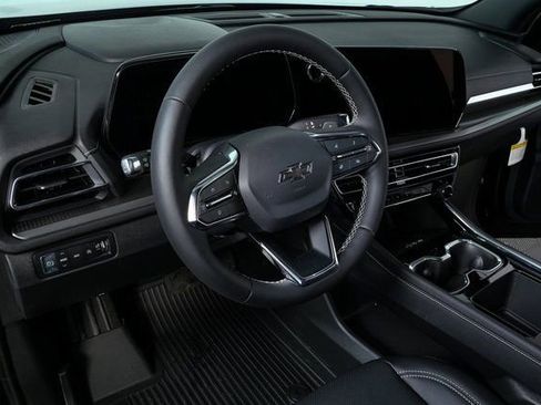 New 2026 Chevrolet Traverse LT w/ Midnight/Sport Edition image 4