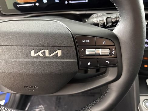 New 2026 Kia Sportage EX FWD image 33