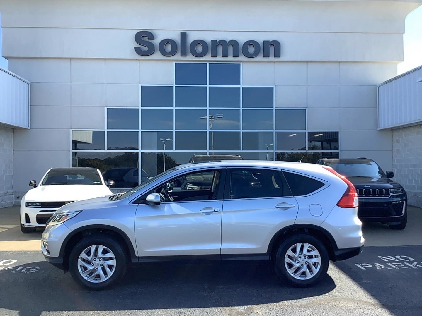 Used 2016 Honda CR-V EX image 1