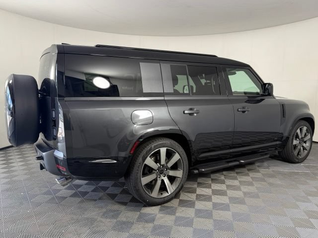 New 2026 Land Rover Defender 130 V8 AWD/4WD image 7