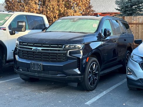 Used 2022 Chevrolet Tahoe RST image 2