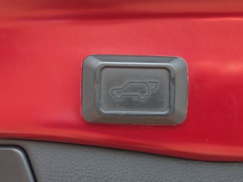 Used 2022 Toyota RAV4 XLE w/ Convenience Package image 37