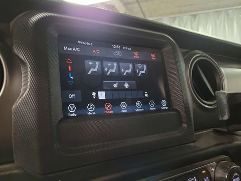 Used 2022 Jeep Wrangler Unlimited Sport AWD/4WD image 20