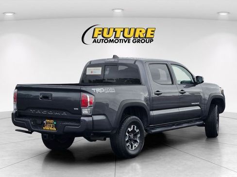 Certified 2021 Toyota Tacoma TRD Off-Road w/ Technology Package AWD/4WD image 5