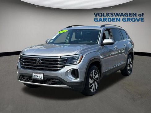 Used 2024 Volkswagen Atlas SE FWD image 4
