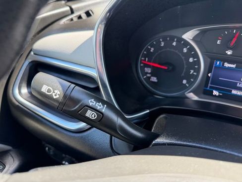Used 2022 Chevrolet Equinox LS AWD/4WD image 27