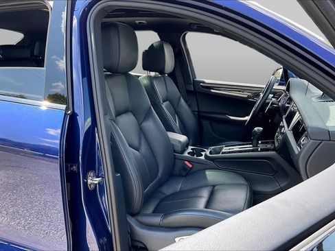 Used 2023 Porsche Macan S AWD/4WD image 8