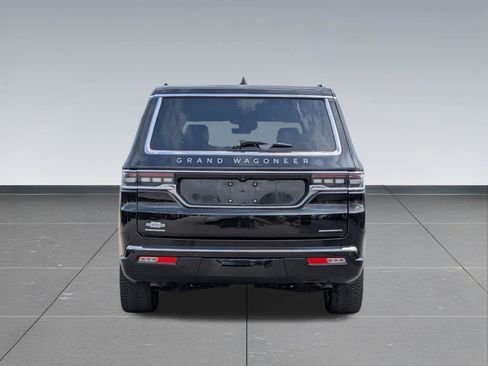 Certified 2023 Jeep Grand Wagoneer L Series III w/ HD Trailer Tow Package AWD/4WD image 5