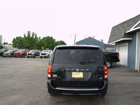 Used 2019 Dodge Grand Caravan SXT FWD image 7