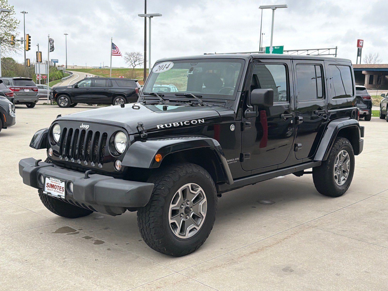 Used 2014 Jeep Wrangler Unlimited Rubicon w/ Connectivity Group AWD/4WD image 4