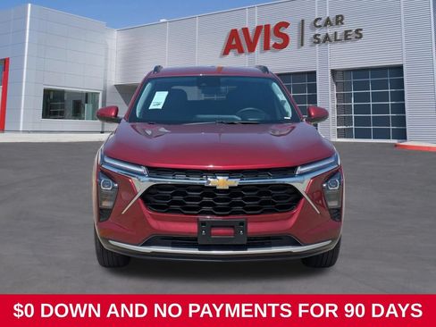 Used 2025 Chevrolet Trax LT w/ LT Convenience Package FWD image 10