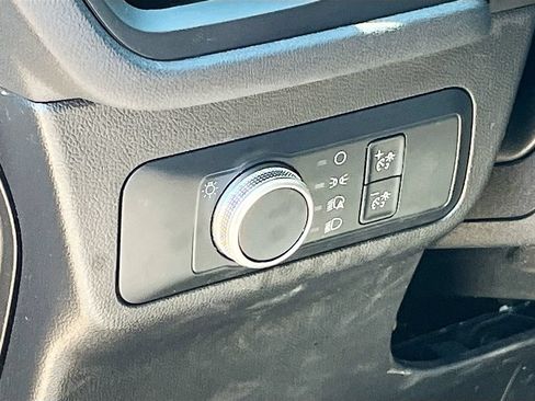 Used 2020 Ford Escape SE FWD image 10