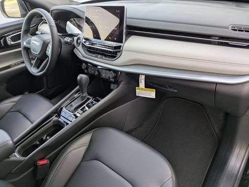 New 2026 Jeep Compass Limited AWD/4WD image 26
