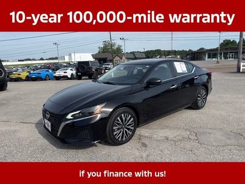 Used 2025 Nissan Altima 2.5 SV FWD image 4