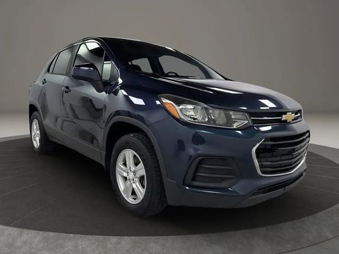 Used 2018 Chevrolet Trax LS w/ LPO, Protection Package AWD/4WD image 8