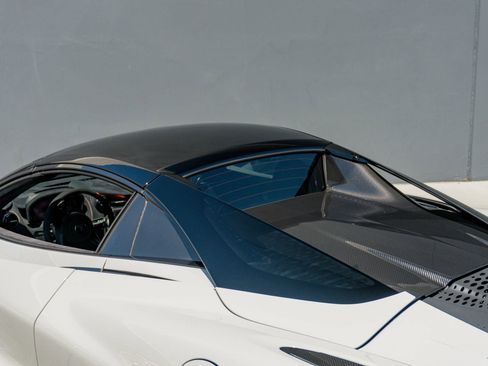 Used 2022 McLaren 765LT RWD image 59
