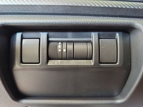 Certified 2025 Subaru Crosstrek 2.5i Limited w/ Crosstrek Mirror Package image 30