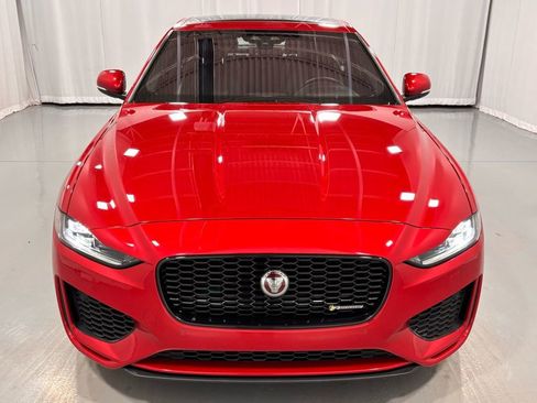 Used 2020 Jaguar XE R-Dynamic S image 3