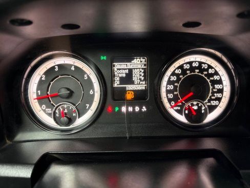 Used 2018 RAM 3500 Tradesman image 20