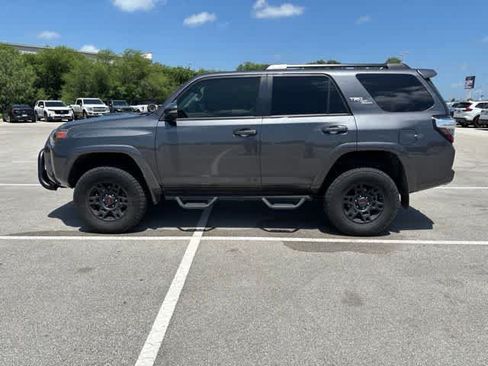 Used 2020 Toyota 4Runner TRD Off-Road Premium w/ Moonroof Package AWD/4WD image 2