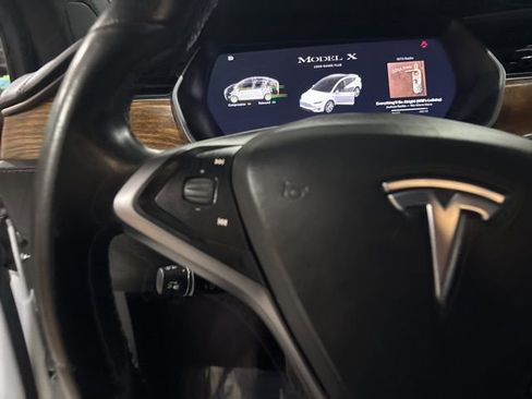 Used 2020 Tesla Model X Long Range image 20
