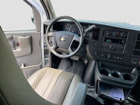 Used 2025 Chevrolet Express 2500 w/ Driver Convenience Package RWD image 20