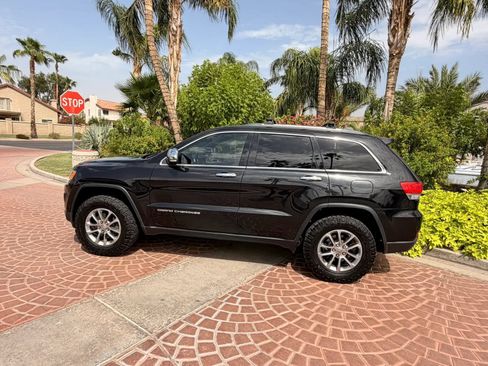 Used 2015 Jeep Grand Cherokee Limited RWD image 2