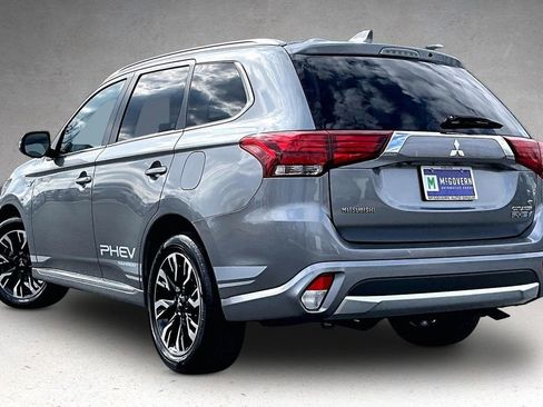 Used 2018 Mitsubishi Outlander GT image 4