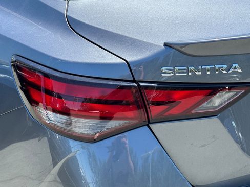 Used 2022 Nissan Sentra SR w/ Trunk Package image 45