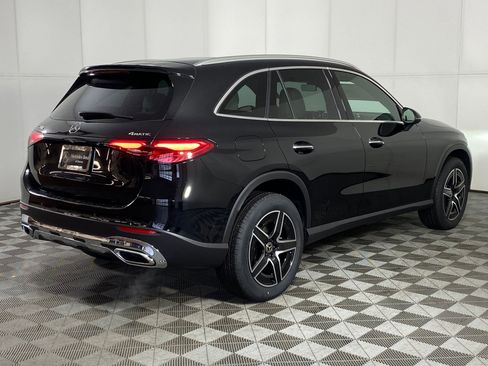 Used 2026 Mercedes-Benz GLC 300 4MATIC image 9