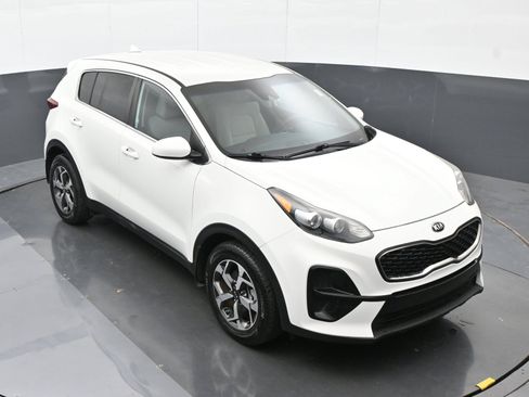 Used 2020 Kia Sportage LX FWD image 31