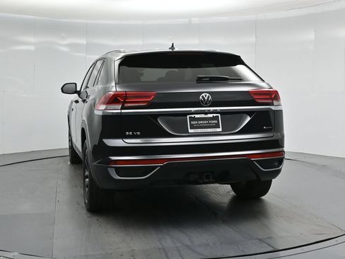 Used 2023 Volkswagen Atlas Cross Sport SE w/ Black Wheel Package AWD/4WD image 27