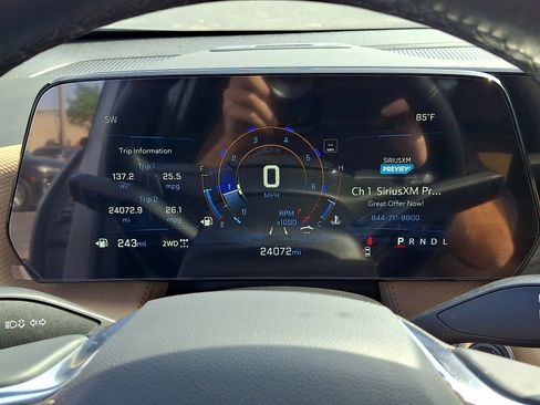 Used 2025 Chevrolet Equinox ACTIV AWD/4WD image 21