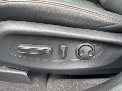 Used 2025 Honda CR-V Sport-L image 11