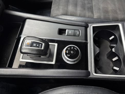 Used 2023 Mitsubishi Outlander SE FWD image 30