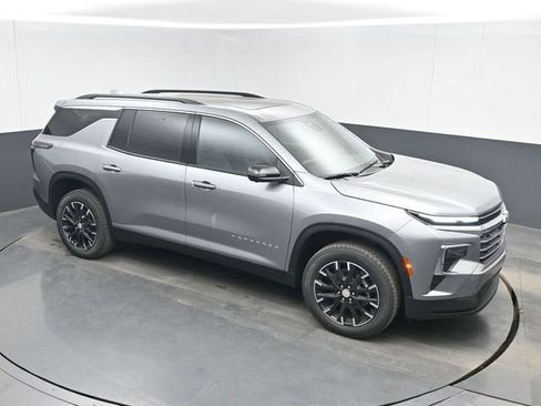 New 2026 Chevrolet Traverse LT FWD image 1