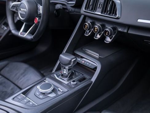 Used 2021 Audi R8 V10 image 39