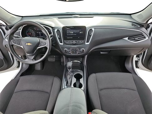 Used 2023 Chevrolet Malibu LT image 9